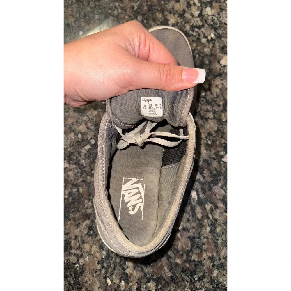 Vans Atwood Low Gray Canvas Skate Shoes Womens 7.5 Sneakers